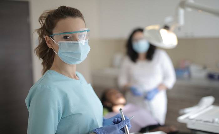 Top 5 Qualities of a Good Dentist You Must Know