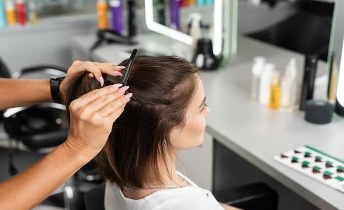 Tape, Weft or Keratin Bond: How Do You Choose the Right Hair Extensions?